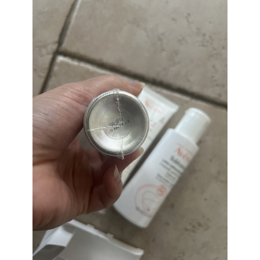 Avene Hypersensitive Skin Solution Kit. Skin Treatment New In Box - Picture 6 of 8